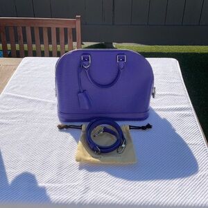 LOUIS VUITTON 
ALMA HANDBAG  EPISODE LEATHER PM *MINT CONDITION*